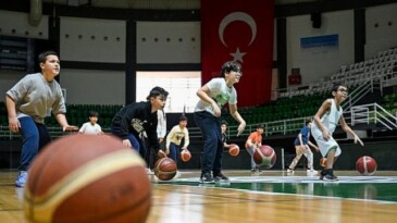 Bornova’da spor dolu bir yaz