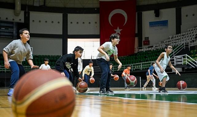 Bornova’da spor dolu bir yaz
