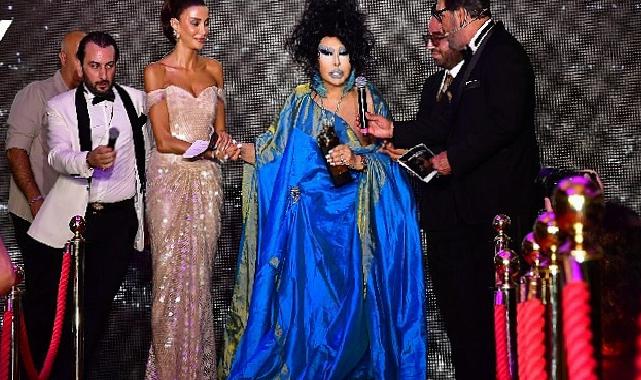 Bülent Ersoy Ankara’daki Merasimde Geceye Damga Vurdu