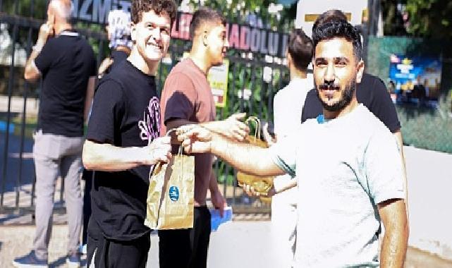 Büyükşehir, YKS öğrencileri için ikram stantları kurdu