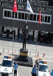 Büyükşehir zabıtasından geçersiz parfüme geçit yok