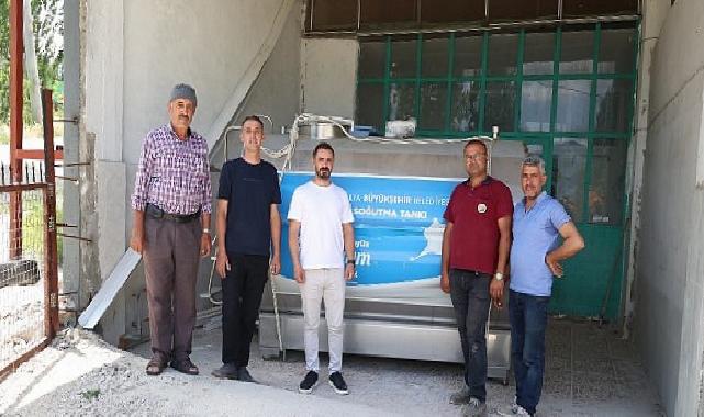 Büyükşehir’in üreticilere ekipman dayanakları sürüyor