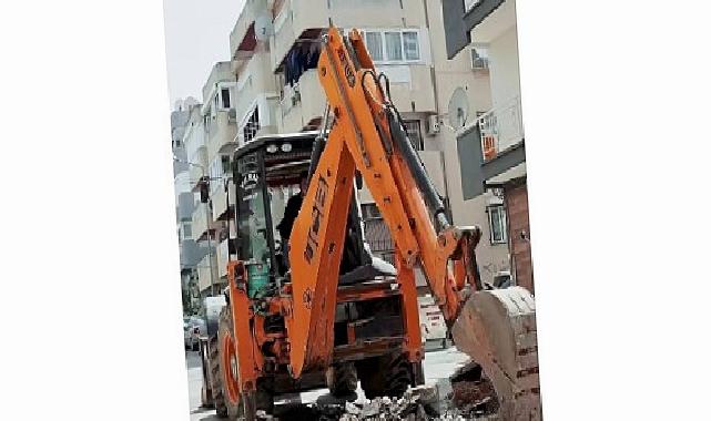 Çamlıca Sokak’ta yol yenileme ve altyapı çalışmaları sürat kesmeden sürüyor