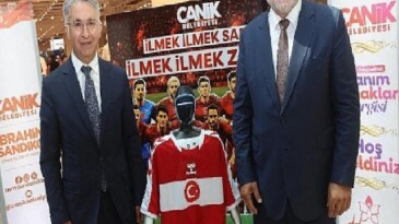 Canikli Bayanlardan A Ulusal Gruba Tam Destek 