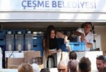 Çeşme’de aşure lokması paylaşıldı