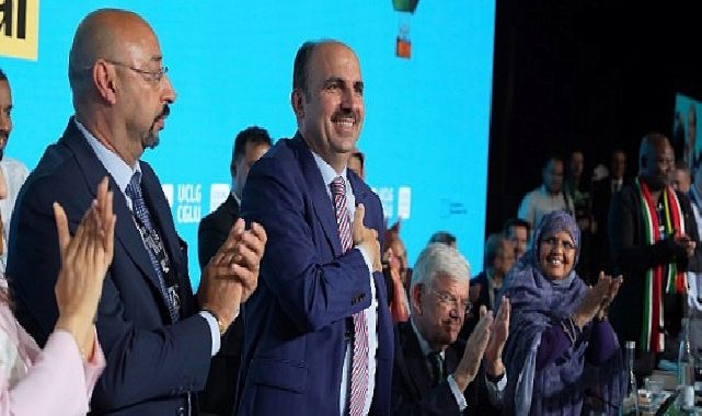 Cumhurbaşkanı Erdoğan Dünya Belediyeler Birliği Başkanlığı İçin Lider Altay’ı Telefonla Tebrik Etti Lider Altay: “Sayın Cumhurbaşkanımızın Lokal İdareler ve Dış Siyasetteki Vizyonunu UCLG’de Sürdüreceğiz”