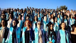 DEÜ Hemşirelik Fakültesi’nde Mezuniyet Coşkusu
