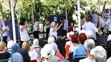 Etkin Yaşlı Merkezi’nde veda programı