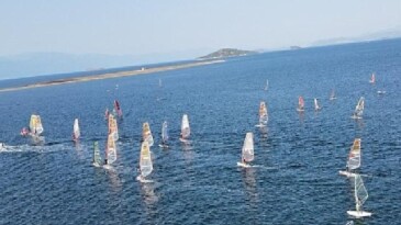 Fiyatsız Rüzgâr Sörfü Kursları Başlıyor