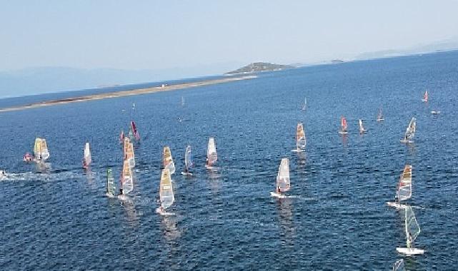 Fiyatsız Rüzgâr Sörfü Kursları Başlıyor