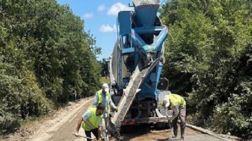 Gebze Duraklı’da beton yol onarılıyor