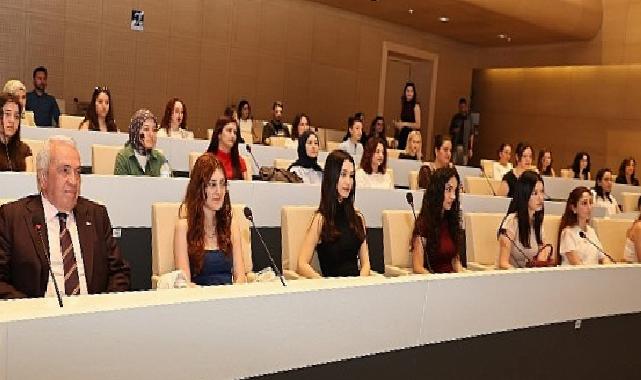 Gençler Nilüfer’de geleceğe hazırlanıyor