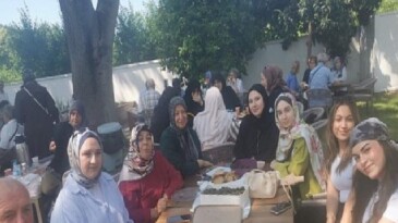 Gölcük Saygınlar’dan “yaza merhaba” pikniği