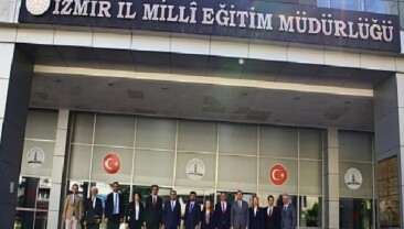 Hayat Uzunluğu Öğrenme Genel Müdürü Dr. Emre Topoğlu ve Takımı İzmir’i Ziyaret Etti