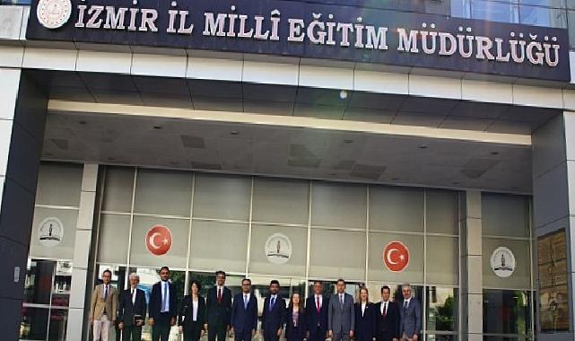 Hayat Uzunluğu Öğrenme Genel Müdürü Dr. Emre Topoğlu ve Takımı İzmir’i Ziyaret Etti