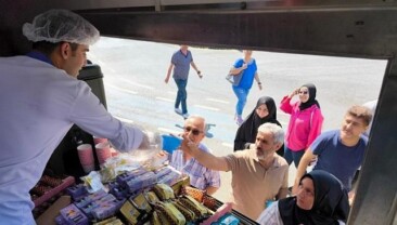 İBB’den LGS ve YKS Günlerinde Öğrenci ve Ailelerine Kumanya Takviyesi