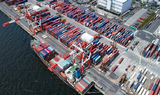İhracat şampiyonları arasında 160 Egeli yer aldı
