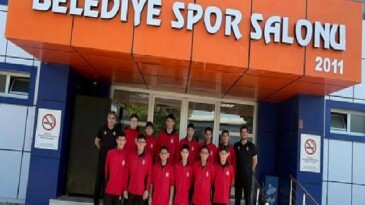 İnegöl Belediyespor Midi Erkekler Voleybol Grubu Türkiye Şampiyonasında