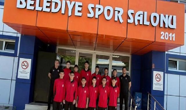 İnegöl Belediyespor Midi Erkekler Voleybol Grubu Türkiye Şampiyonasında