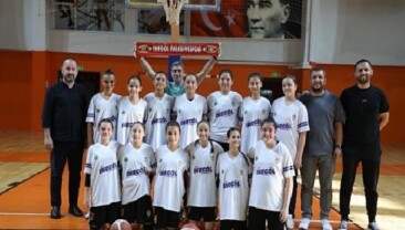 İnegöl Belediyespor U12 Kız Basketbol Grubu Bursa Üçüncüsü Oldu