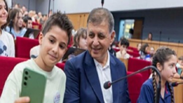 İzmir Çocuk Meclisi bir yıllık çalışma periyodunu tamamladı