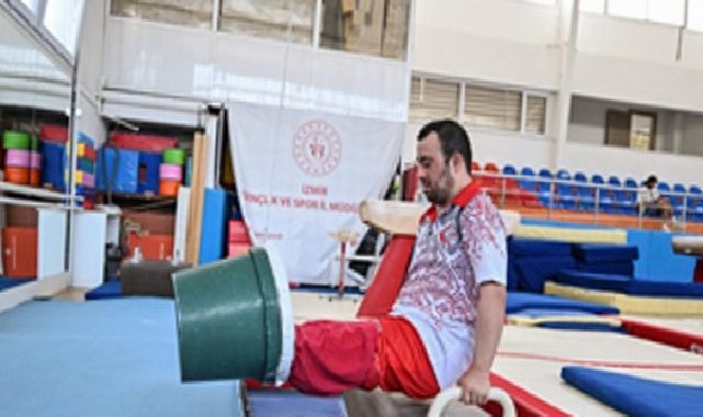 İzmirli özel sportmen Öztürk’ten tarihi muvaffakiyet