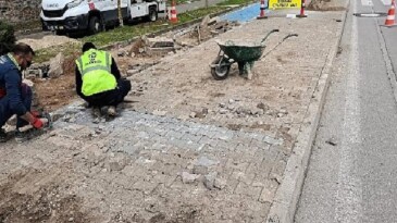 İzmit 17 Ağustos Bulvarı baştan sona yenileniyor