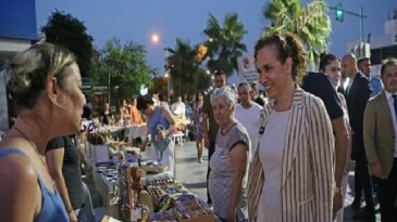 Karşıyaka Bayan Emeği Gece Pazarı başlıyor