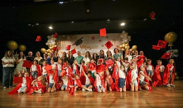 Karşıyaka Belediyesi anaokullarında mezuniyet heyecanı