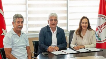 Karşıyaka’da Toplu İş Sözleşmesi’ne imzalar atıldı