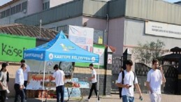 Kartepe Belediyesi, YKS Adayları ve Velilerin Heyecanına Ortak Oldu
