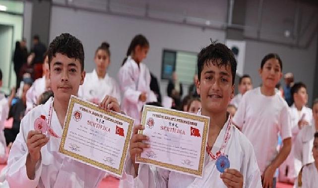 Keçiören’in Altyapı Atletleri Karate Nesil İmtihanında Ter Döktü