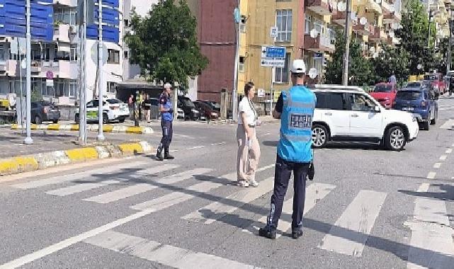Kocaeli Zabıtası YKS’de gençleri yalnız bırakmadı