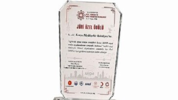 Konya AKOM’a Milletlerarası Kongreden Heyet Özel Mükafatı