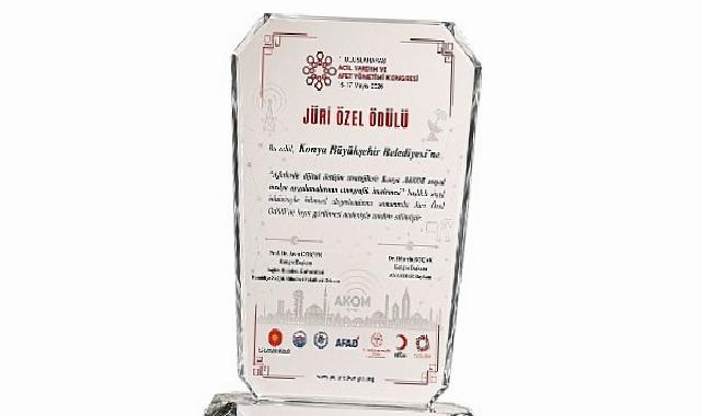 Konya AKOM’a Milletlerarası Kongreden Heyet Özel Mükafatı