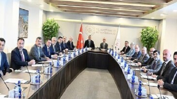 Konya Heyeti Ankara’da Bakanlarla Yatırımları ve Projeleri Kıymetlendirdi
