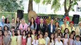 Küçükçekmeceli Öğrencilerin Karne Sevinci