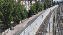 Lider Altay, Banliyö Sınırında Tren Kaynaklı Gürültüye Karşı Ses Bariyeri Yaptıklarını Açıkladı