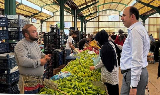 Lider Altay Karkent Pazarı’nda Konyalılarla Buluştu