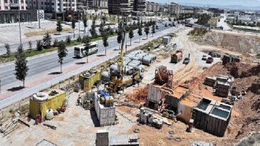 Lider Altay, Mikro Tünel Sistemi ile Hayata Geçirilen, Taşkınları Önleyecek Ana Kolektör Çizgisinin Tamamlandığını Açıkladı