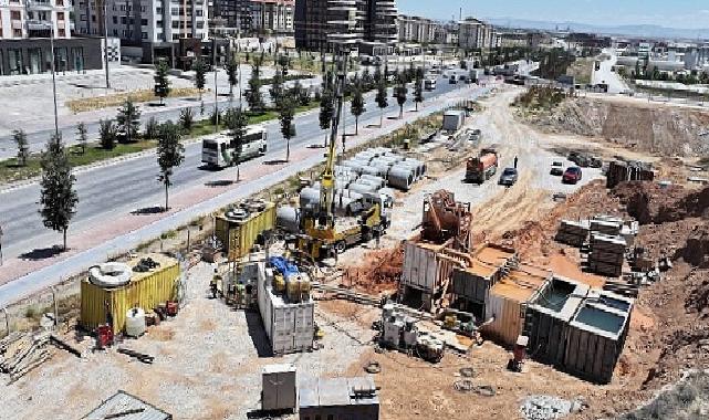 Lider Altay, Mikro Tünel Sistemi ile Hayata Geçirilen, Taşkınları Önleyecek Ana Kolektör Çizgisinin Tamamlandığını Açıkladı