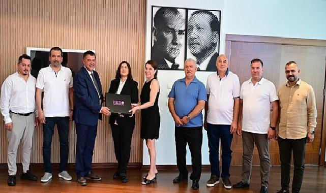 Lider Çerçioğlu’na Kuşadası Esnaf ve Sanatkârlar Odası’ndan Ziyaret