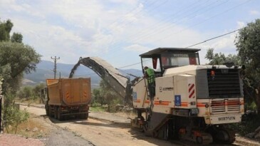 Lider Çerçioğlu’ndan Kuyucak’ta Yol Yenileme Çalışması