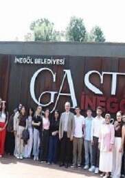 Lider Taban İnegöl Belediyesi Stajyerleriyle Bir Ortaya Geldi