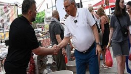 Lider Topaloğlu’ndan pazar esnafına ziyaret