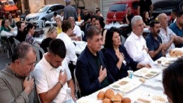 Lider Tugay Kınık’ta muharrem lokmasını paylaştı
