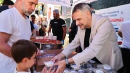 Lider Vekili İbrahim Akın’dan vatandaşlara aşure ikramı
