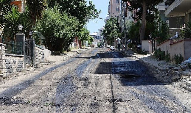 Maltepe’de Yollar Yenileniyor