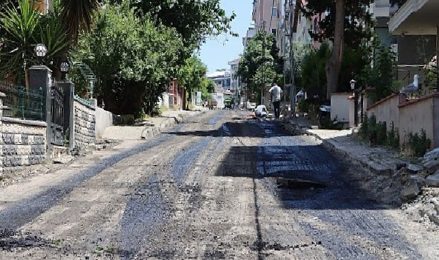 Maltepe’de Yollar Yenileniyor