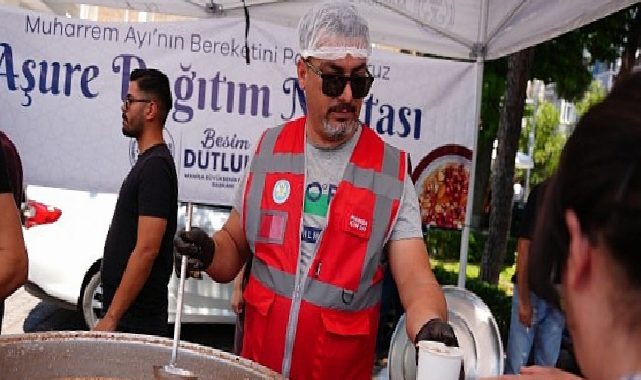 Manisa Büyükşehir’den Birlik ve Beraberlik Tenceresi: Aşure İkramları Soma ve Akhisar ile Başladı